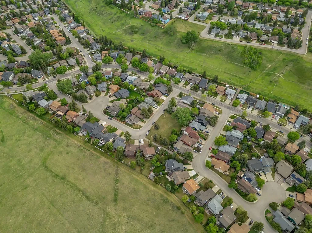 7 Deerwood Road SE Calgary AB T2J 6L2