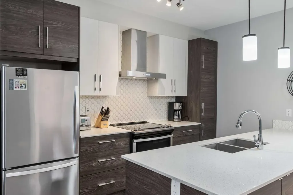 122 Mahogany Centre SE Calgary AB T3M 2Y1