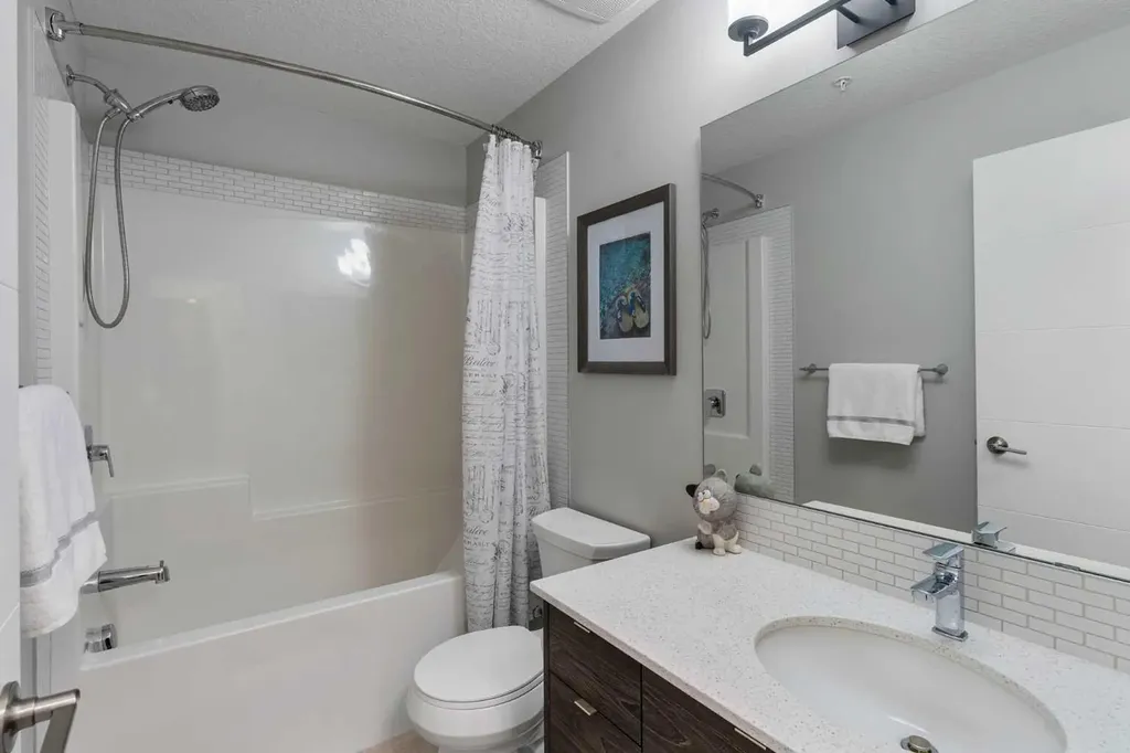 122 Mahogany Centre SE Calgary AB T3M 2Y1