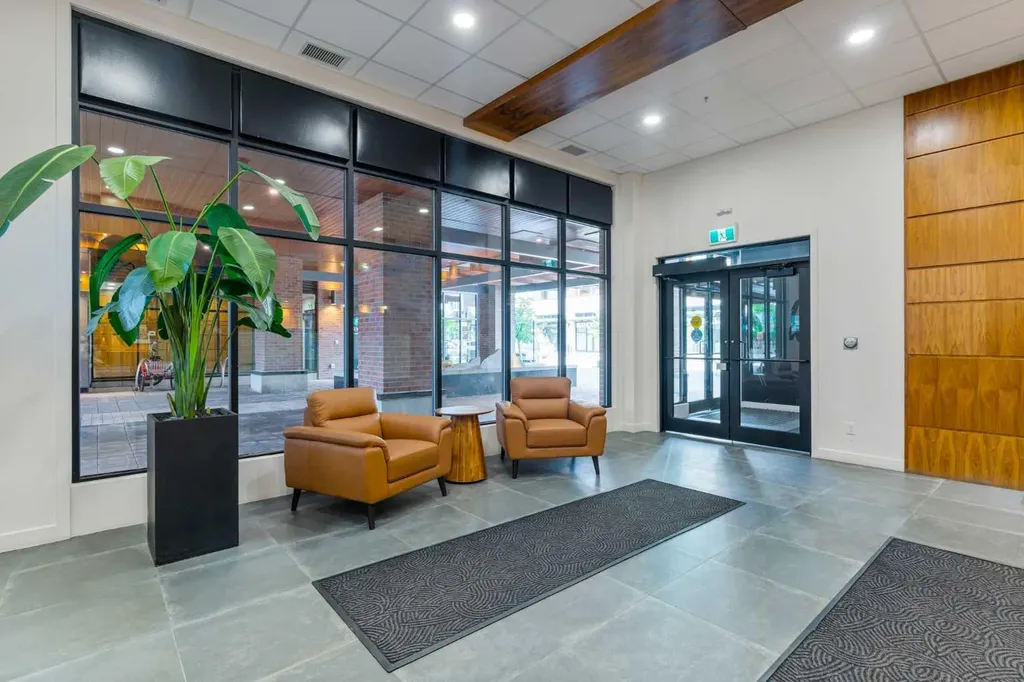 122 Mahogany Centre SE Calgary AB T3M 2Y1