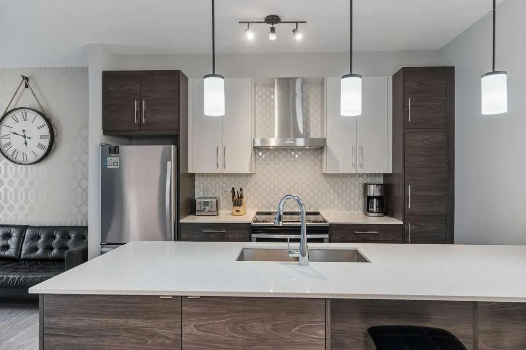 122 Mahogany Centre SE Calgary AB T3M 2Y1