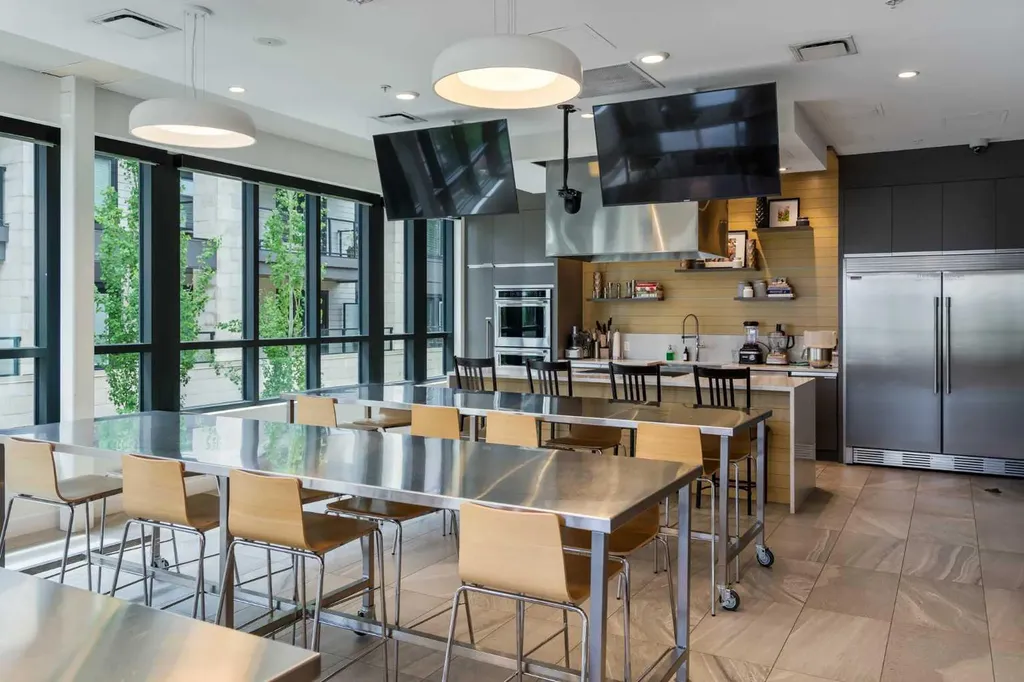 122 Mahogany Centre SE Calgary AB T3M 2Y1