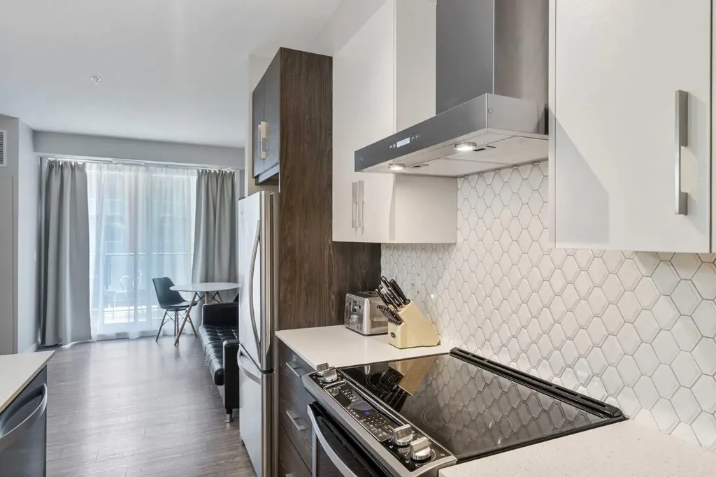 122 Mahogany Centre SE Calgary AB T3M 2Y1