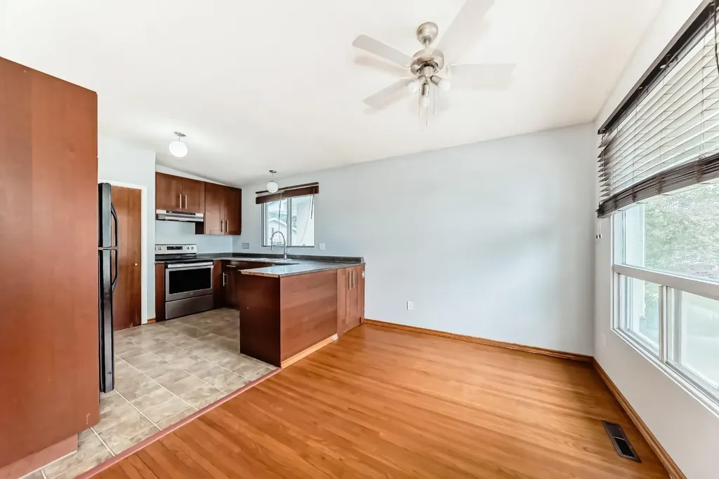 4603 41 Street NW Calgary AB T3A 0N4