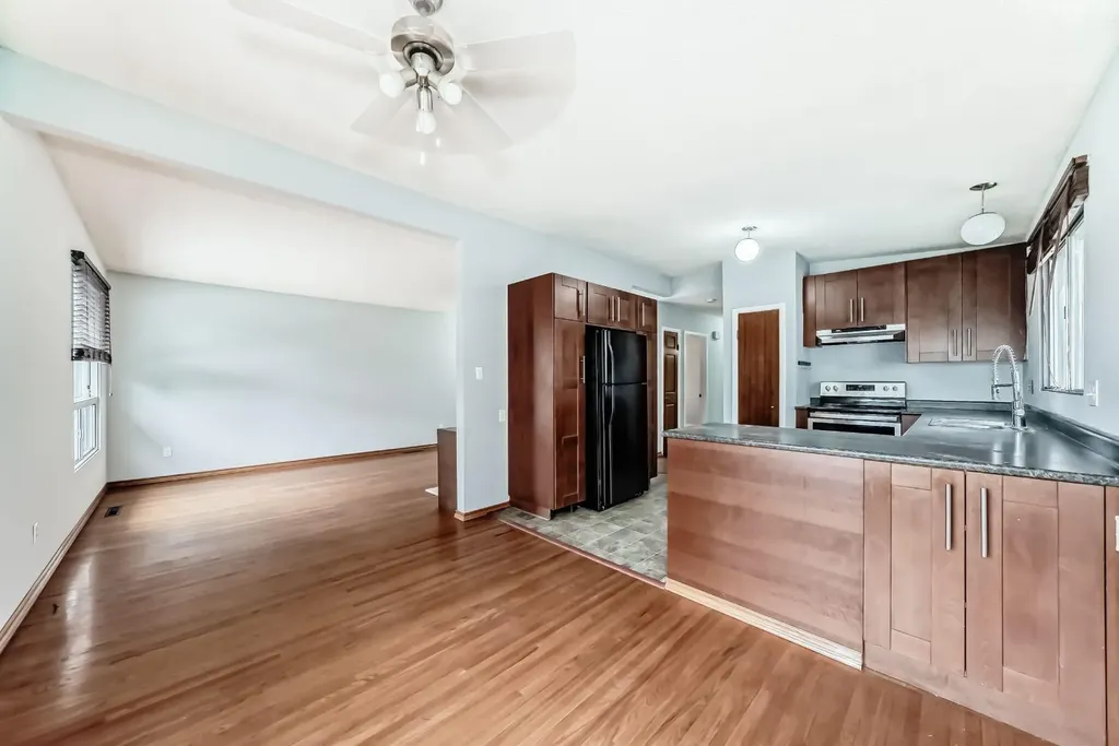 4603 41 Street NW Calgary AB T3A 0N4