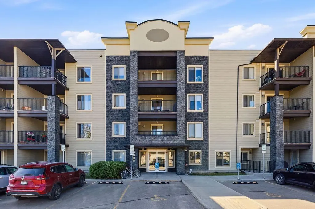 625 Glenbow Drive Cochrane AB T4C0S9