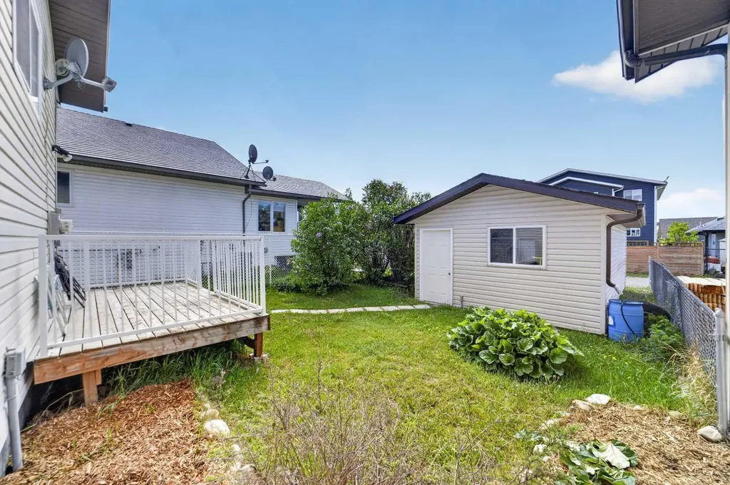 621 5 Avenue SW Sundre AB T0M 0X0