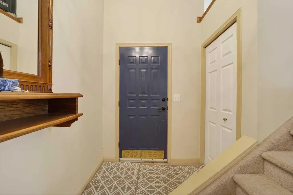 621 5 Avenue SW Sundre AB T0M 0X0