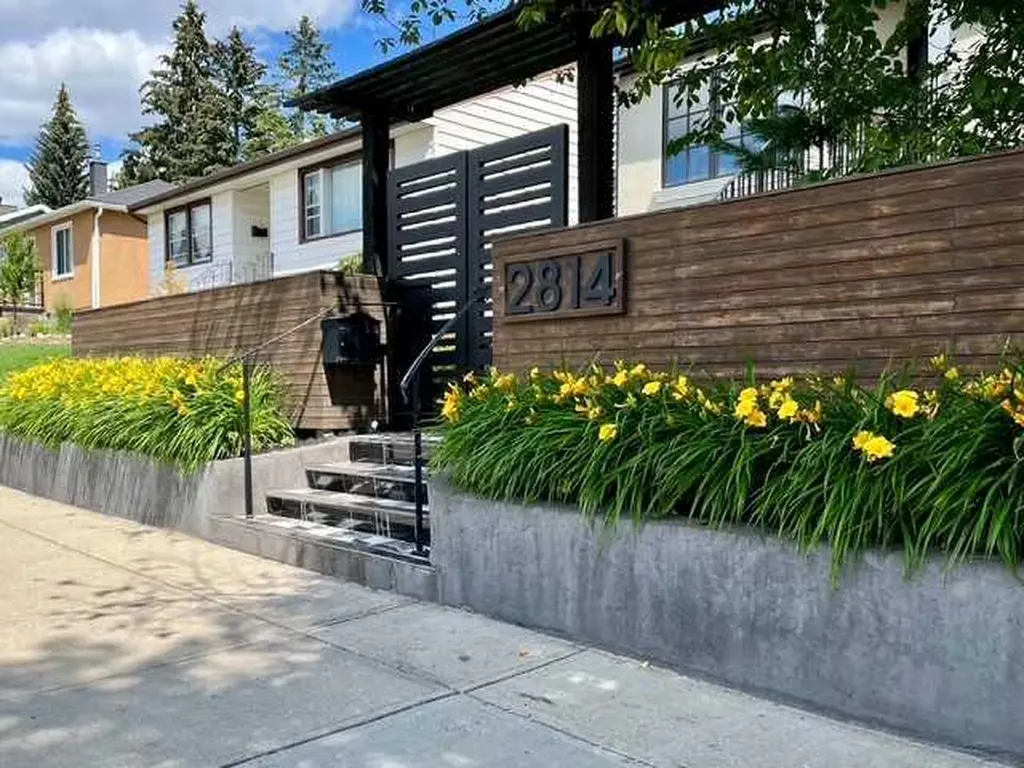 2814 14 Street SW Calgary AB T2T 3V4
