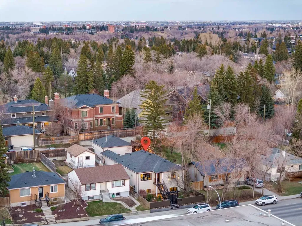 2814 14 Street SW Calgary AB T2T 3V4