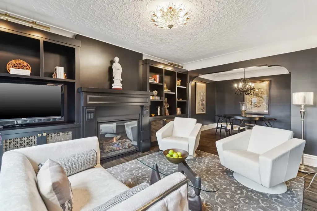 2814 14 Street SW Calgary AB T2T 3V4