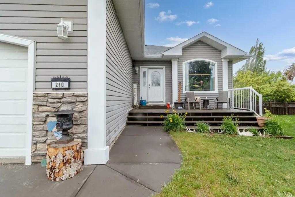 210 Morris Place Didsbury AB T0M0W0