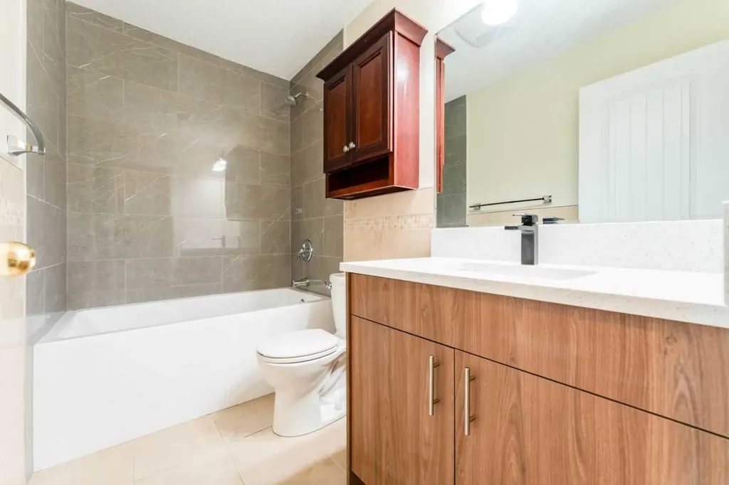 44 Whiteridge Place NE Calgary AB T1Y 2Y6