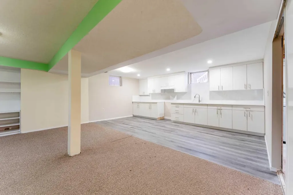 44 Whiteridge Place NE Calgary AB T1Y 2Y6