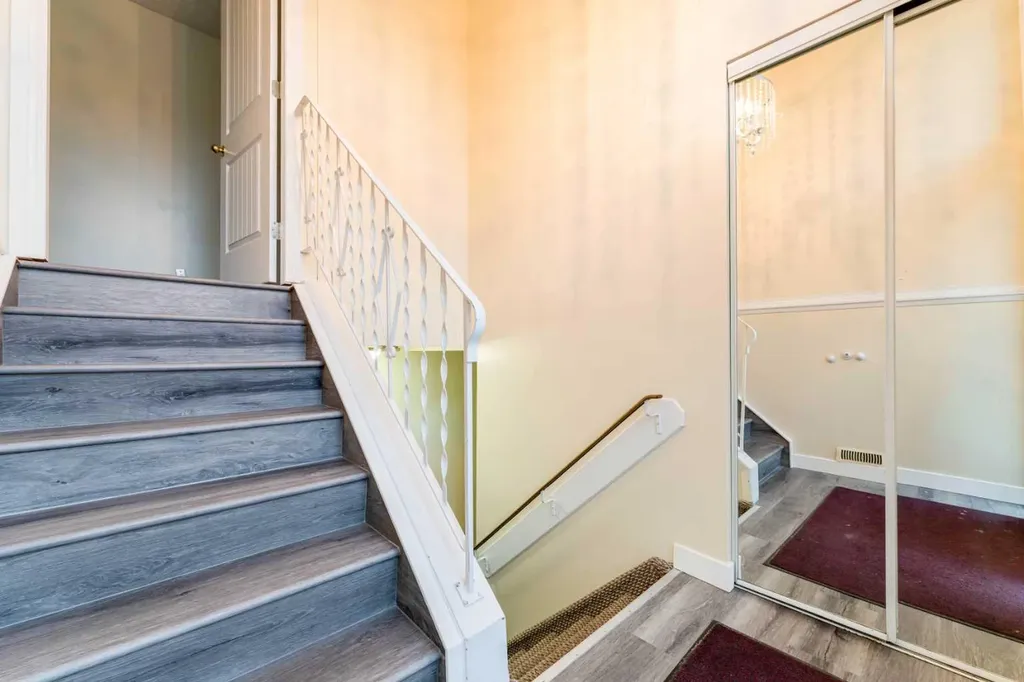 44 Whiteridge Place NE Calgary AB T1Y 2Y6