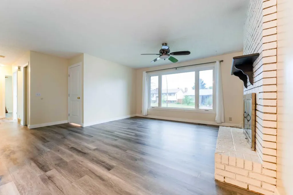 44 Whiteridge Place NE Calgary AB T1Y 2Y6