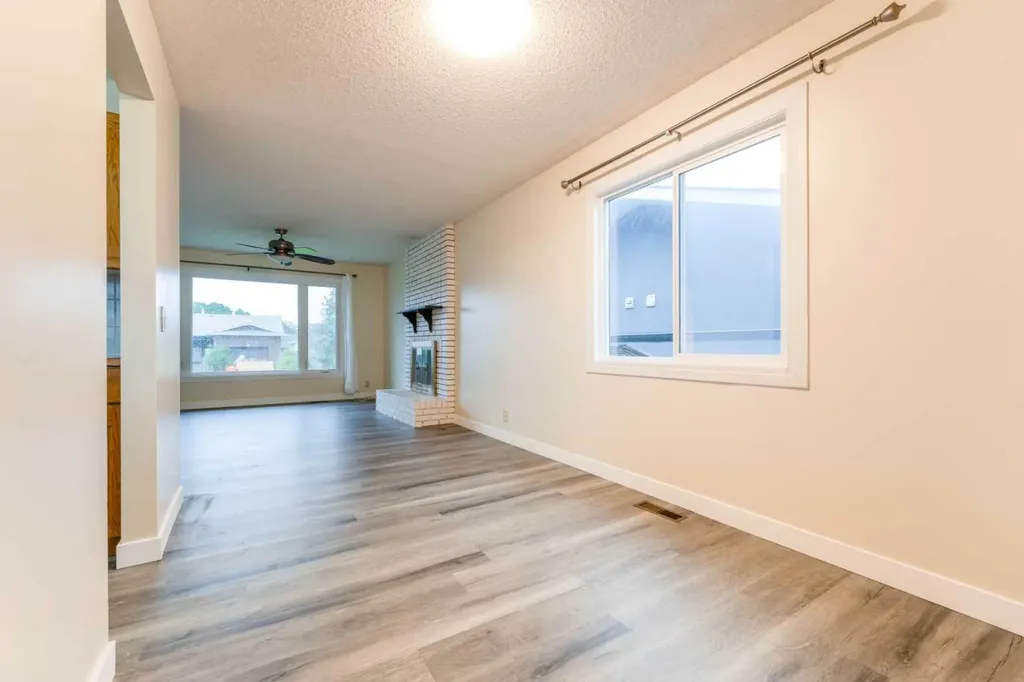 44 Whiteridge Place NE Calgary AB T1Y 2Y6
