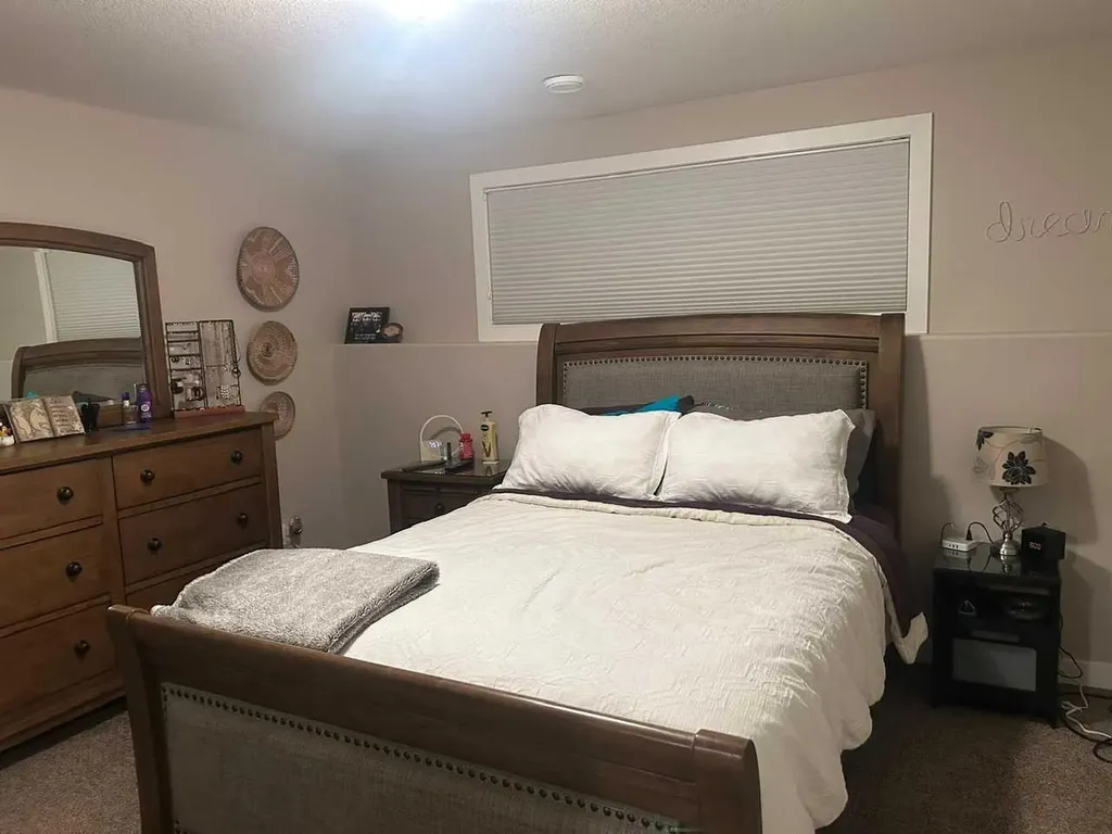 312 4 Avenue NW Medicine Hat AB T1A1Z1