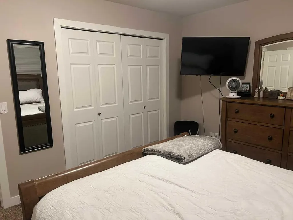 312 4 Avenue NW Medicine Hat AB T1A1Z1
