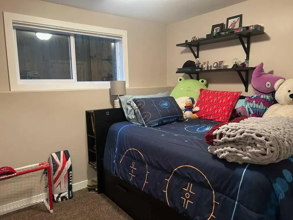 312 4 Avenue NW Medicine Hat AB T1A1Z1