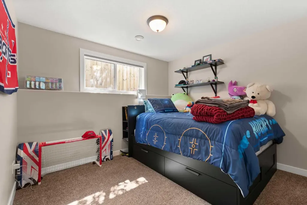 312 4 Avenue NW Medicine Hat AB T1A1Z1