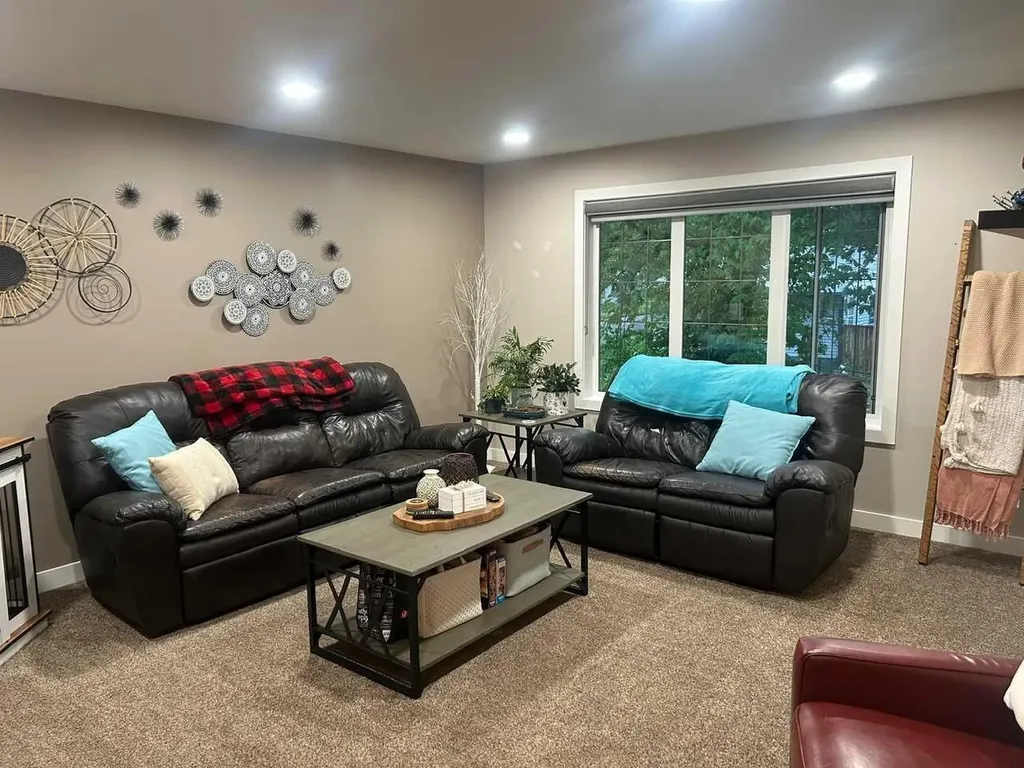 312 4 Avenue NW Medicine Hat AB T1A1Z1