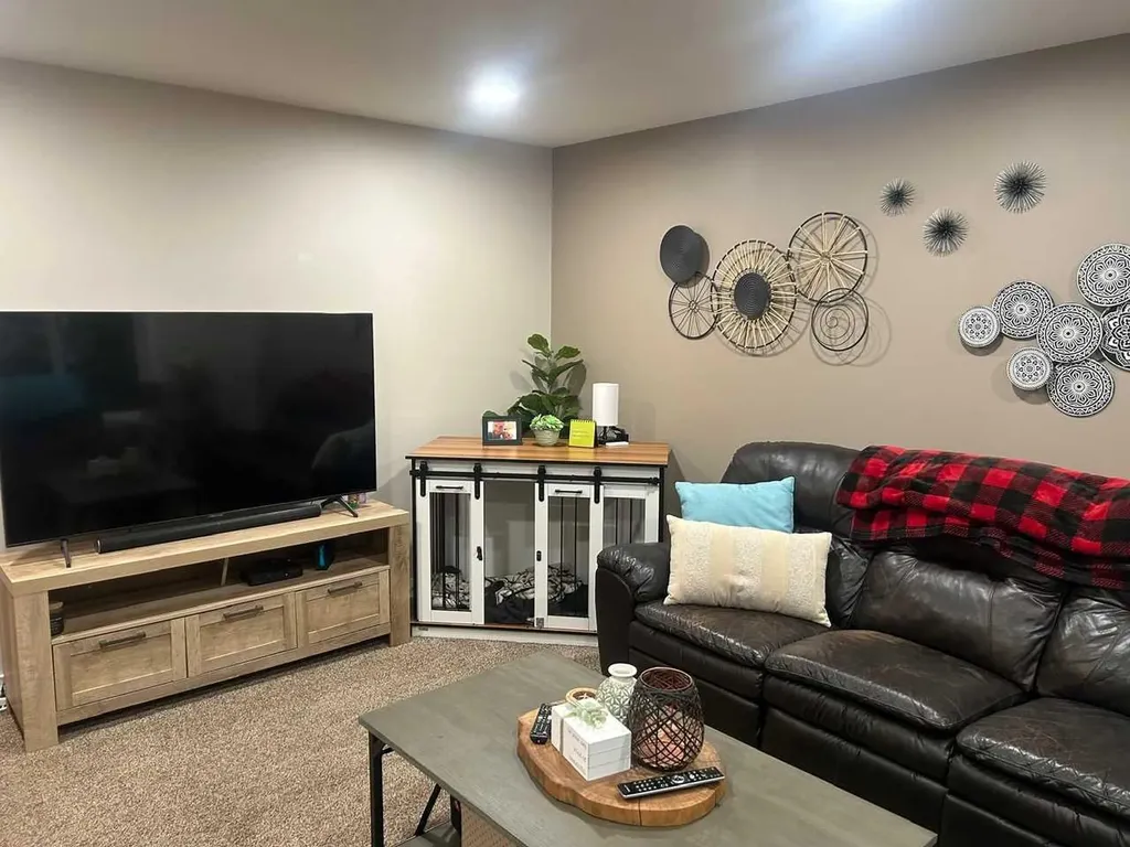 312 4 Avenue NW Medicine Hat AB T1A1Z1