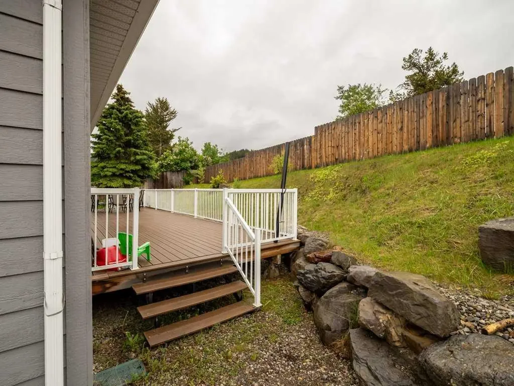 11602 19 Avenue Blairmore AB T0K0E0