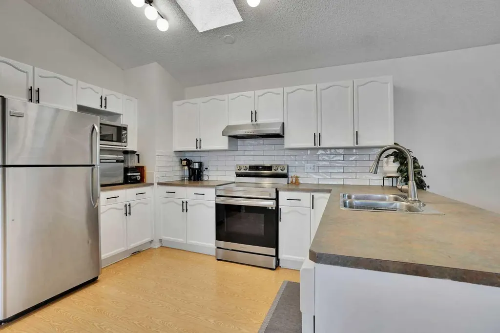 921 Arbour Lake Road NW Calgary AB T3G 4S9
