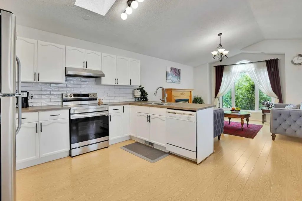 921 Arbour Lake Road NW Calgary AB T3G 4S9