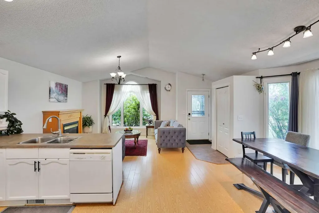 921 Arbour Lake Road NW Calgary AB T3G 4S9