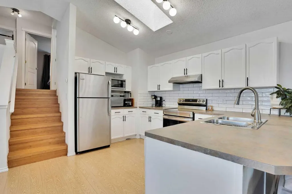 921 Arbour Lake Road NW Calgary AB T3G 4S9