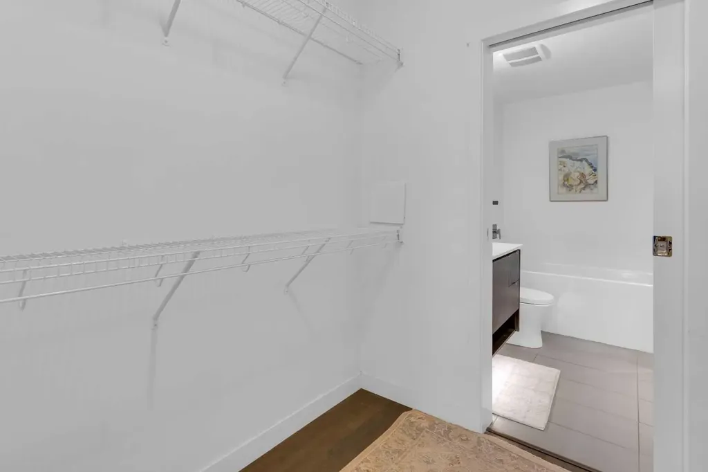 305 18 Avenue SW Calgary AB T2S 3H1