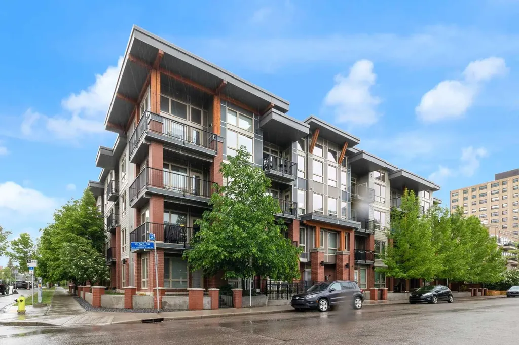 305 18 Avenue SW Calgary AB T2S 3H1