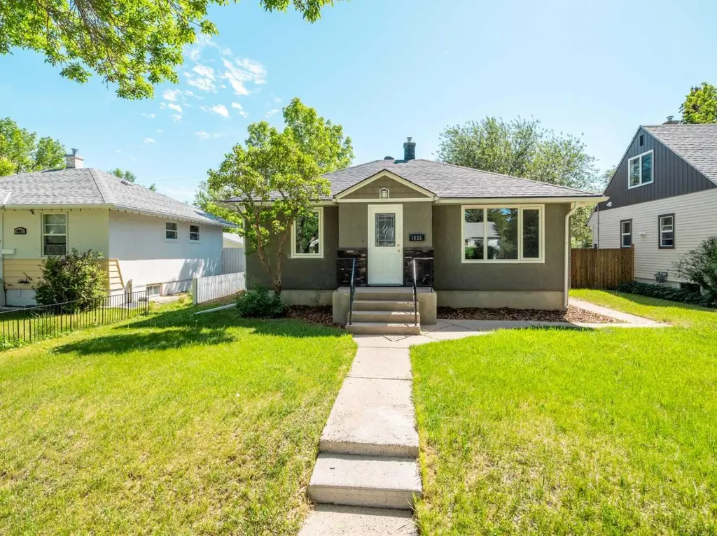 1025 12 Street S Lethbridge AB T1K 1P9