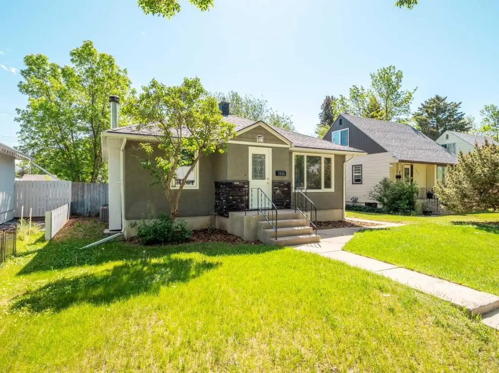 1025 12 Street S Lethbridge AB T1K 1P9