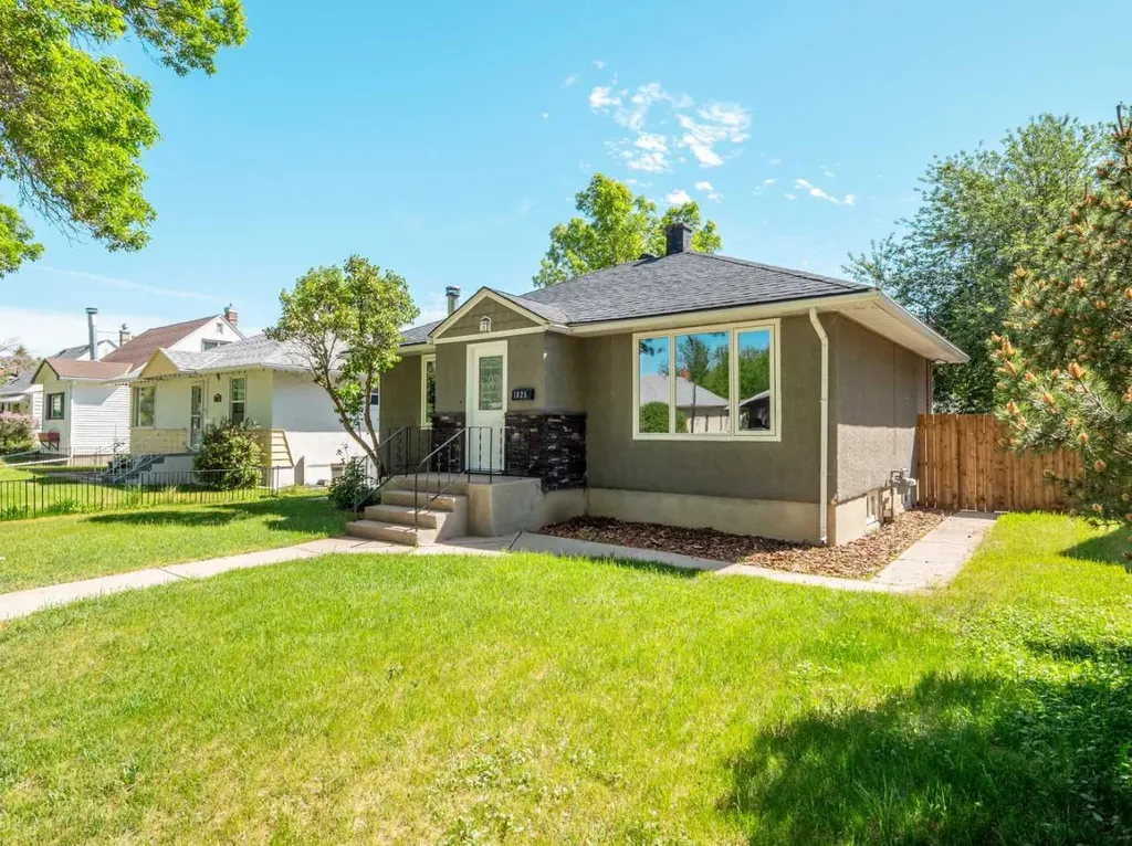 1025 12 Street S Lethbridge AB T1K 1P9