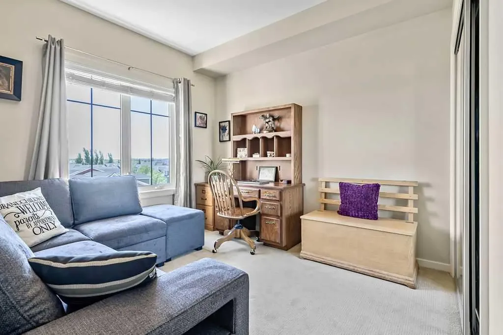 310 Mckenzie Towne Gate SE Calgary AB T2Z 1J4