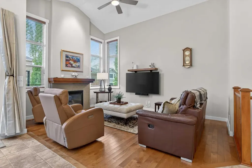 34 Valley Pointe Link NW Calgary AB T3B 6B6