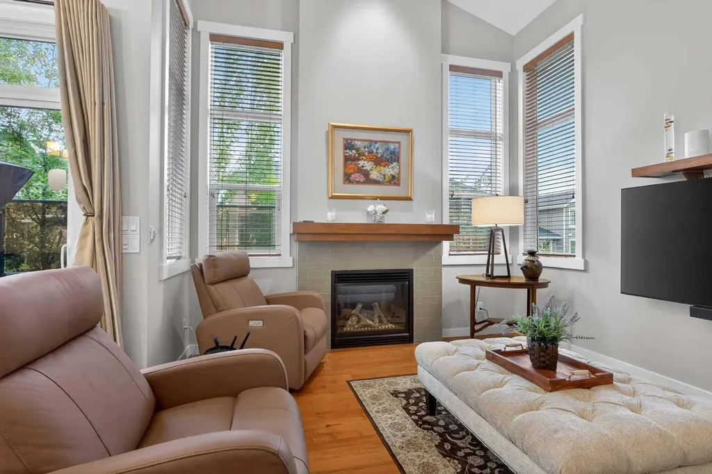 34 Valley Pointe Link NW Calgary AB T3B 6B6