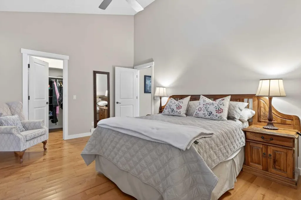 34 Valley Pointe Link NW Calgary AB T3B 6B6