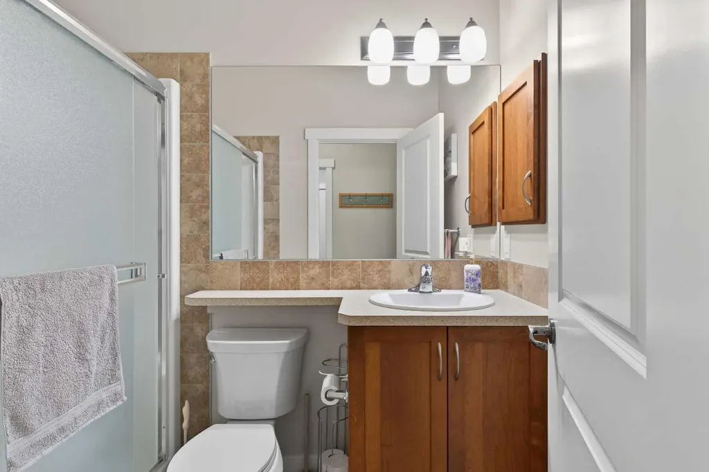 34 Valley Pointe Link NW Calgary AB T3B 6B6