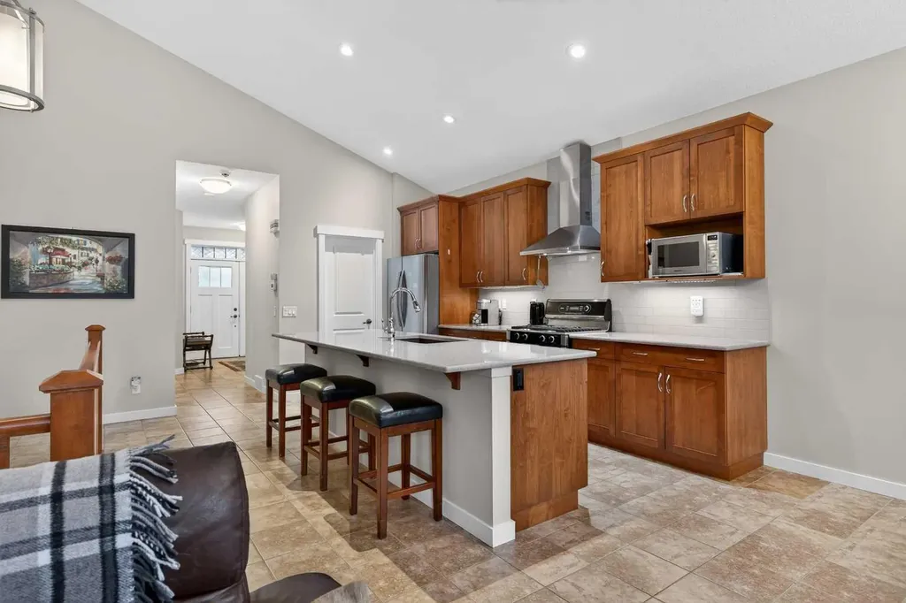 34 Valley Pointe Link NW Calgary AB T3B 6B6