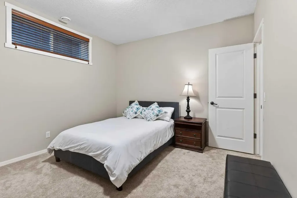 34 Valley Pointe Link NW Calgary AB T3B 6B6