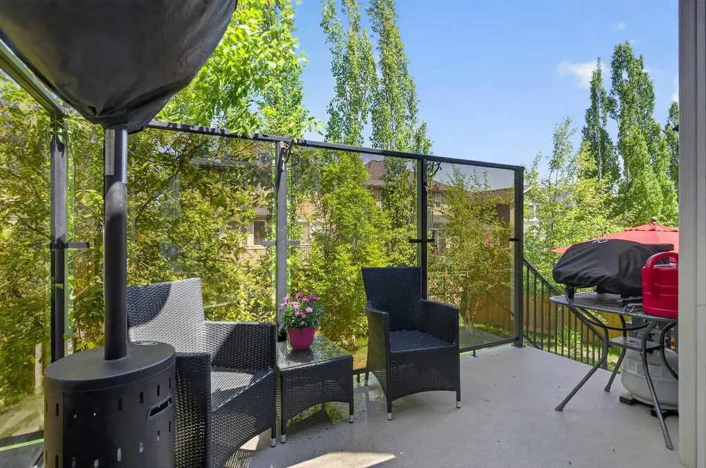 34 Valley Pointe Link NW Calgary AB T3B 6B6