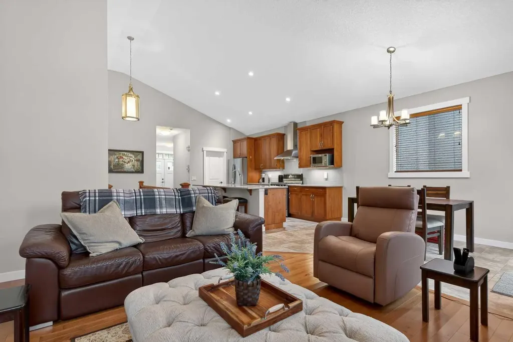 34 Valley Pointe Link NW Calgary AB T3B 6B6