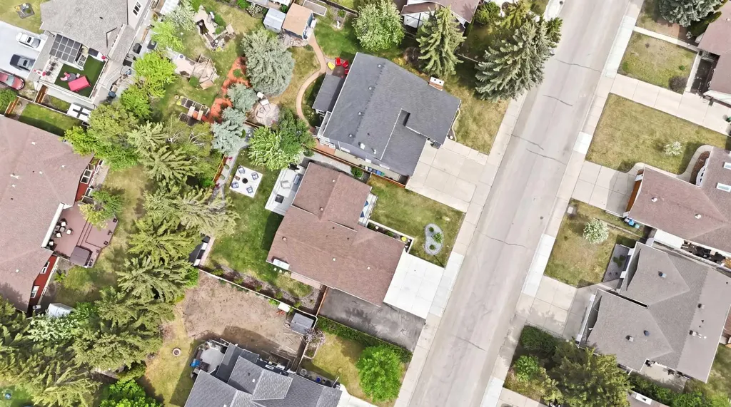 70 Wiltshire Boulevard Red Deer AB T4N 6L3
