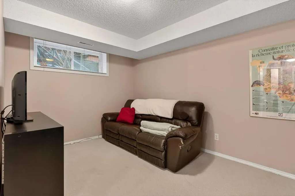 21 Citadel Crest Link NW Calgary AB T3G 4W2