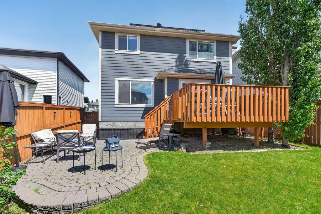 21 Citadel Crest Link NW Calgary AB T3G 4W2