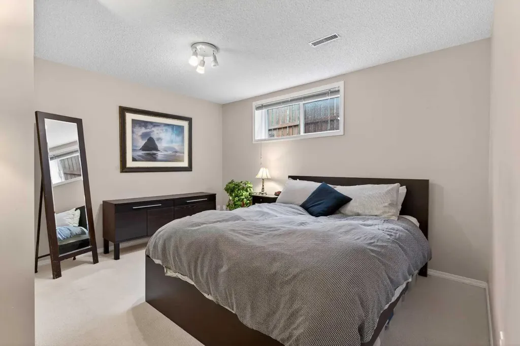 21 Citadel Crest Link NW Calgary AB T3G 4W2